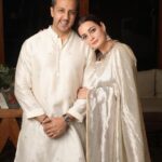 Dia Mirza Instagram - May love and light always find us 💛🪔 #Diwali2022 #HappyDiwali Photos by @anups_ Saree by @anavila_m Hair by @lakshsingh__ Styled by @theiatekchandaney India