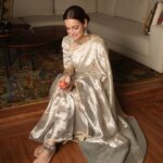 Dia Mirza Instagram - Happy Diwali 🪔💛🕊️ #Diwali2022 India