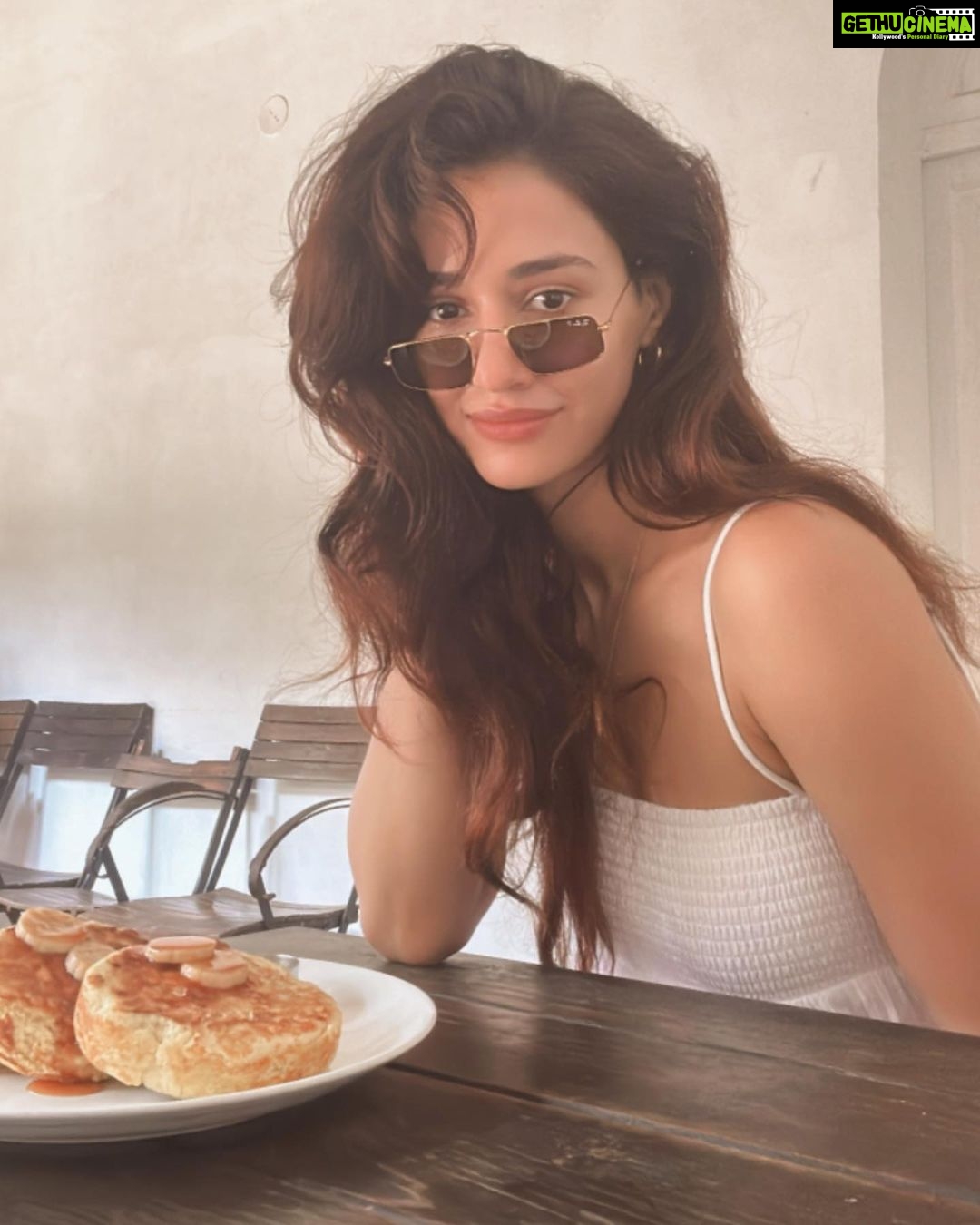 Disha Patani Instagram - Feeling like myself 🐤