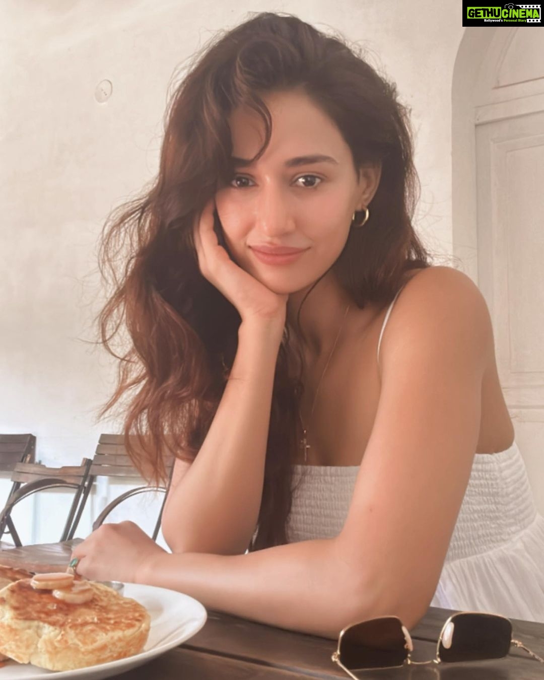 Disha Patani Instagram - Feeling like myself 🐤