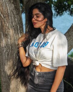 Divya Bharathi Instagram - Love and looks were in the air🧡

Outfit @24thspoke 

📸 @kesthethics_