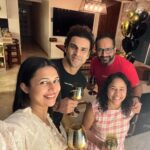 Divyanka Tripathi Instagram – Happy space is around those who you love dearly, who you can be unabashed with.
Happy early Birthday @dwivedideepti12 😍
#UnfilteredLove