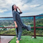 Divyanka Tripathi Instagram - यह हसीं वादियाँ 😍 @springdiariesstore पहाड़ो की रानी मसूरी