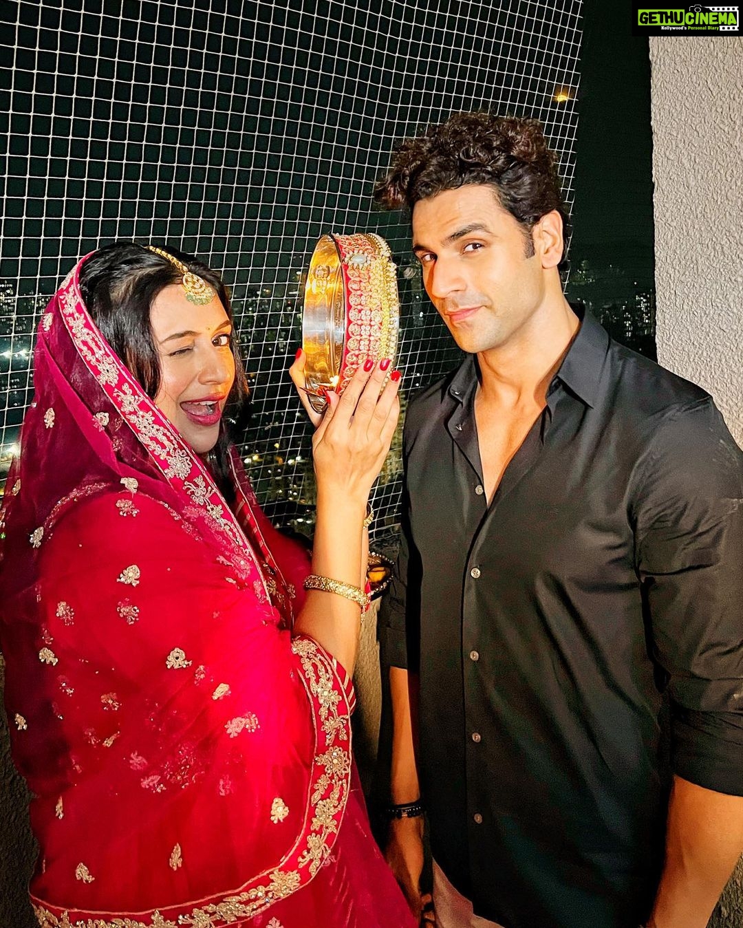 Divyanka Tripathi Instagram - Karwachauth special #PhotoDump...😍