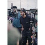 Dulquer Salmaan Instagram – When your scene gets done early, you get to hang around set as a producer/mischief maker 🤓🤓

📸 @sbk_shuhaib 

@abhilash_joshiy 
@nimishravi 
@bibinperumbilli 
@dqswayfarerfilms 
@zeestudiosofficial @zeestudiossouth 

#KOK #ShootDiaries #Rameshwaram #BackWithMyBoys #WayfarerFilms