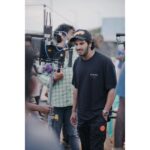 Dulquer Salmaan Instagram - When your scene gets done early, you get to hang around set as a producer/mischief maker 🤓🤓 📸 @sbk_shuhaib @abhilash_joshiy @nimishravi @bibinperumbilli @dqswayfarerfilms @zeestudiosofficial @zeestudiossouth #KOK #ShootDiaries #Rameshwaram #BackWithMyBoys #WayfarerFilms
