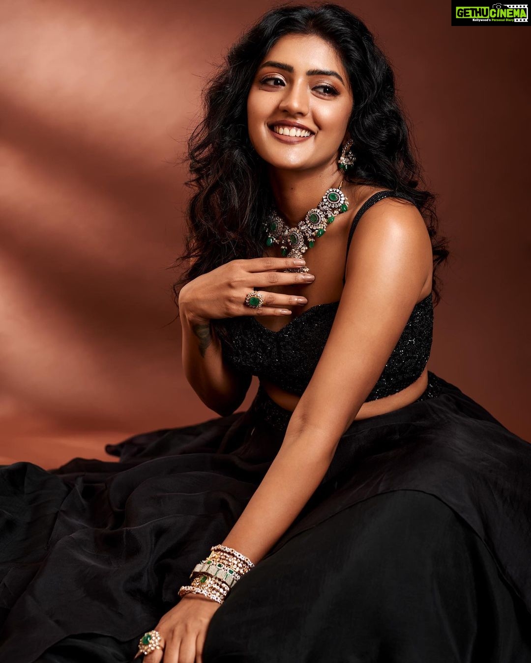 Eesha Rebba Instagram - all the feels🖤ðŸ«