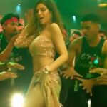 Elnaaz Norouzi Instagram - Mi मराठी boltana kashi wate ? 🙈 How do you like me in marathi ? 😜 دوست درین این آهنگو ?? 🥰 #marathi #hridayivasantphultana