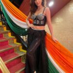 Elnaaz Norouzi Instagram - Happy 75 th Independence Day India 🇮🇳❤️🙏🏼 Thank you for everything you’ve given me. Love , Acceptance and Respect. You were my childhood dream and now I’m living you 🫶🏻 My #India هفتاد و پنجمین سالگرد استقلال هند مبارک باشه ❤️ ممنونم برای تمام چیزایی که به من هدیه کردی، عشق، پذیرش و احترام. تو رویای بچگی من بودی و الان دارم رویامو زندگی میکنم 🥰 👗 @itsmylifetannaz #independenceday #independencedayindia #happyindependenceday Mumbai, Maharashtra