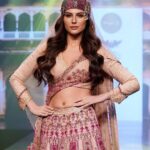 Elnaaz Norouzi Instagram - Walked as a showstopper for @soniyagofficial in this royal look 👸❤️ do you like this look on me ? 😍 . . . . #bombaytimesfashionweek #elnaaznorouzi #showstopper #rampwalk #catwalk Mumbai, Maharashtra