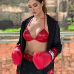 Elnaaz Norouzi Instagram - Someone out there is holding their breath waiting for you to fail - make sure they suffocate! 🥊 . . . . . . Styled by @sohail__mughal___ #MMA #boxing #kickboxing #elnaaznorouzi Mumbai, Maharashtra