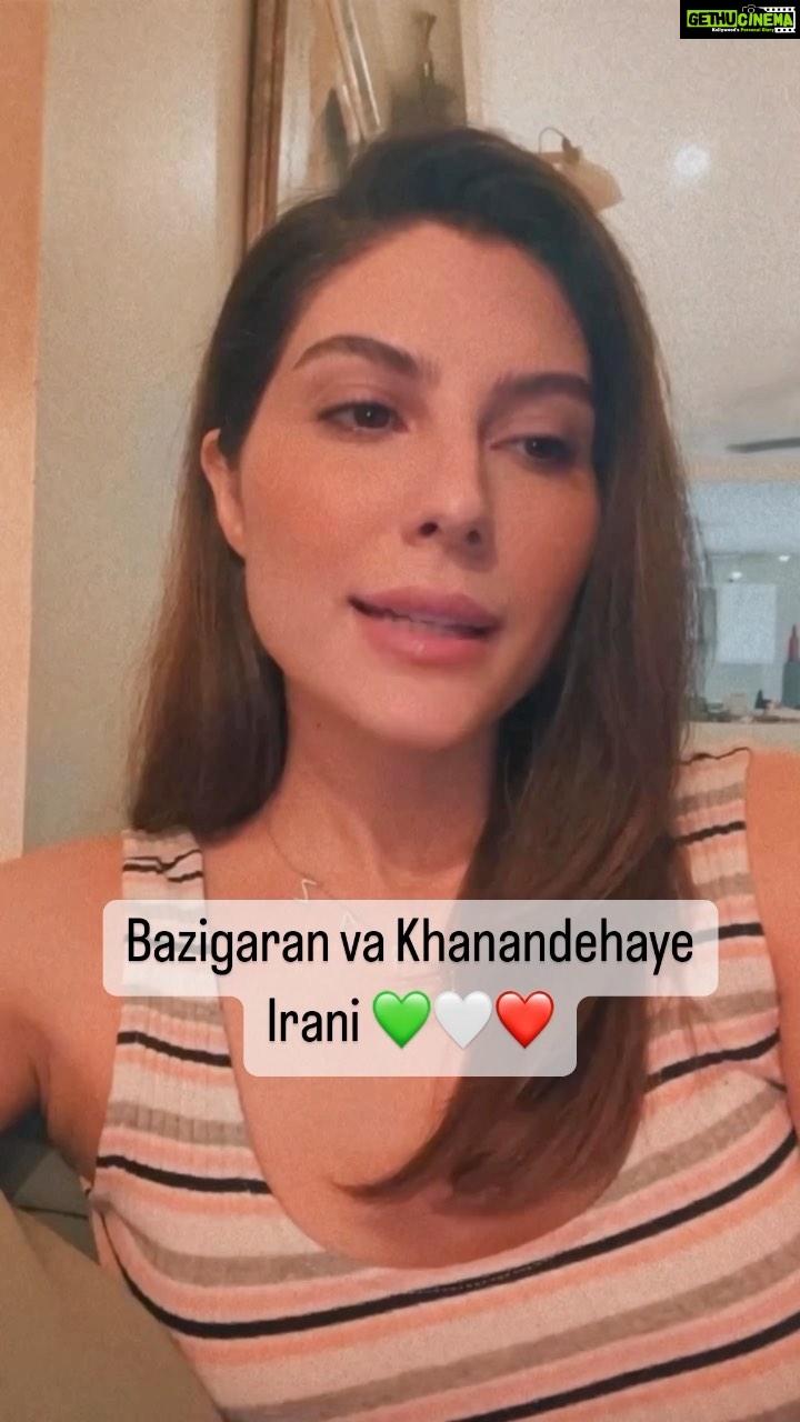Elnaaz Norouzi Instagram - Complete Farsi Video 🙏🏼 بیاین همگی در کنار هم و پشتوانه هم باشیم تا اینکه افرادی رو قضاوت کنیم که به اقتضای شغلی که دارن بیشتر در معرض دید هستن و ما از چالش های این افراد آگاهی کافی نداریم. به امید آزادی و پیروزی ✌🏻 Let’s not judge and put each other down… let’s just support each other! Everyone is doing as much as they can.. 🙌🏻 life goes on and we are all supporting #freeiran #mahsaamini