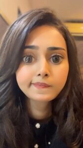 Erica Fernandes Instagram - Chori pakdi gayi 🫢 #reelitfeelit #reelkarofeelkaro #reelingitwithE #foryou #funnyreels #reelsindia