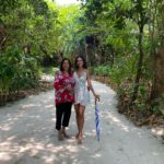 Esha Gupta Instagram – My all.. ♥️🧿
#mothersday #mothernature