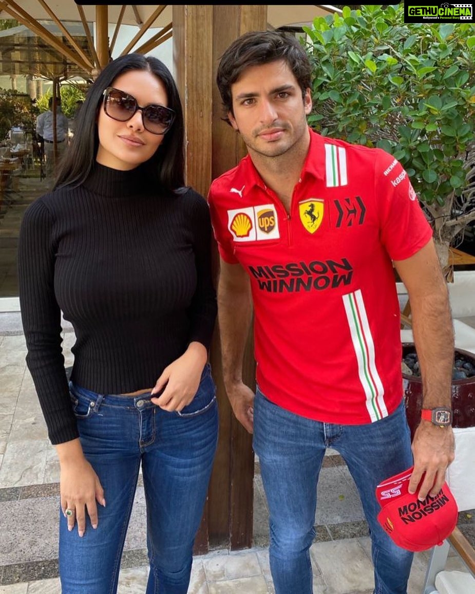 Esha Gupta Instagram - @carlossainz55 @scuderiaferrari @f1