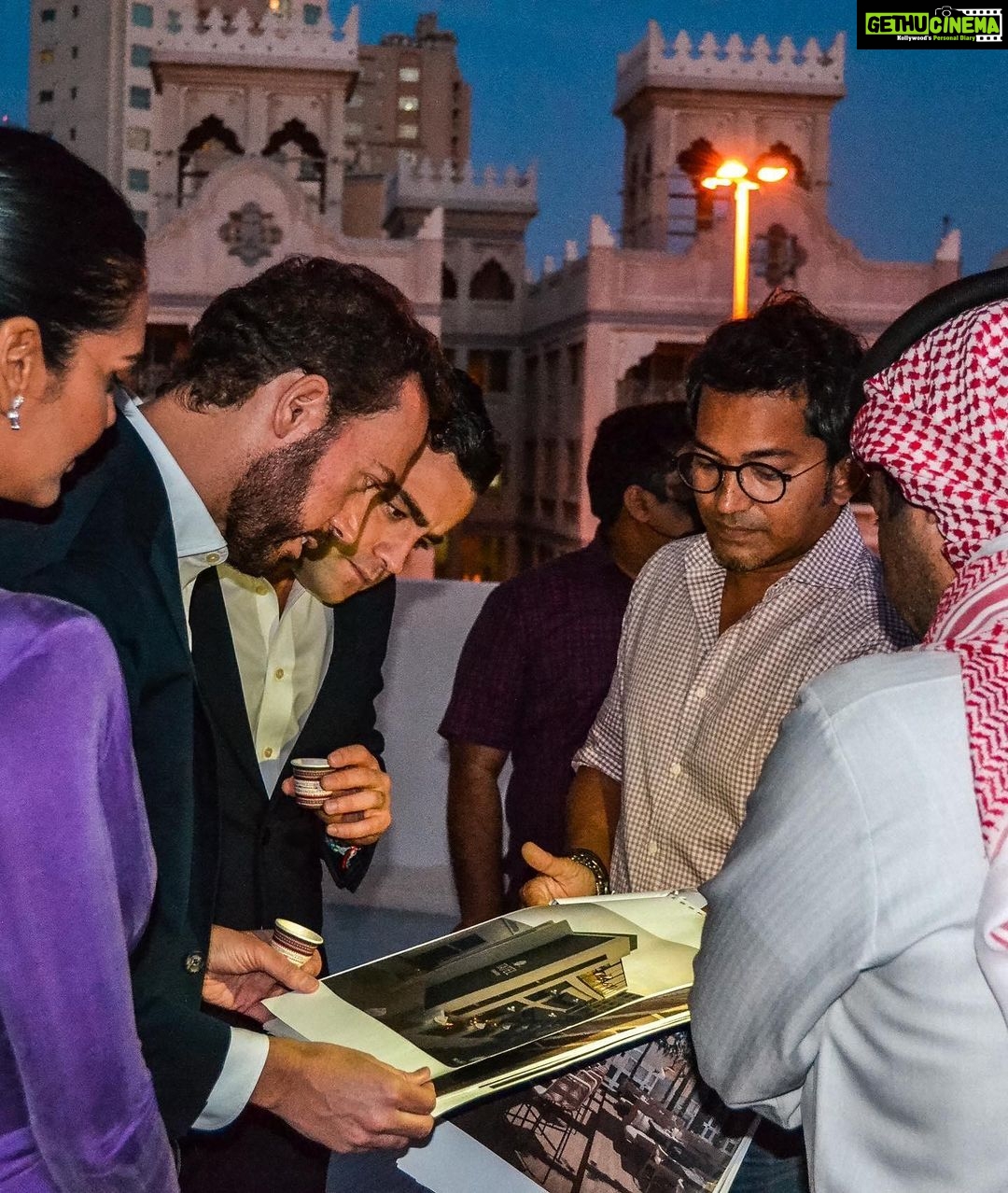Esha Gupta Instagram - TATEL Co-Founder and CEO Manuel Campos Guallar, together with our brand partner, Bollywood actress Esha Gupta and Ibrahim El Kai, CEO of Kai Hospitality, visiting the newest member of our family, TATEL Bahrain in the beautiful city of Manama! Looking forward to welcoming the amazing people of Bahrain to our family. El co-fundador y CEO de TATEL @mcguallar , acompañado por nuestra brand partner, la actriz de Bollywood @egupta e Ibrahim El Kai, CEO de Kai Hospitality, visitando nuestro nuevo miembro de la familia, TATEL Bahrain en la increíble ciudad de Manama! Estamos deseando dar la bienvenida a la increíble gente de Bahrain a nuestra familia. · #TatelBahrain #Tatelrestaurants #TATELfamily Bahrain, Manama