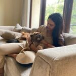 Esha Gupta Instagram - Reason behind my happiness 🐾 #bella #nawab 🧿