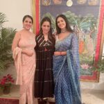 Esha Gupta Instagram - Thank you @artistroublenagi @saahiln for a fun and intellectual night with some of the most loving brilliant and like minded minds ♥️