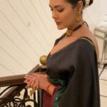 Esha Gupta Instagram - Since it’s my favourite festival #diwali