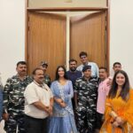 Esha Gupta Instagram - Had the honour of celebrating Diwali with the 95 battalion CRPF . Thank you #AnilKumar sir , #vikaskumar sir #parikshit sir for this honour, I’m truly humbled. #kashivishwanath #varanasi Kashi Vishwanath Temple