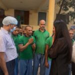 Esha Gupta Instagram - Yesterday I had the privilege to spend time at Apna Ghar Ashram and meet the humanitarians, Dr.Niranjan and his wife Dr.Katyani, the founder of the same. Your faith in humanity would be restored to see, that it is not just a place, but a home, a community for the ones who have nobody for themselves. I have so much gratitude towards god and universe for giving me everything I need and my health, and to be in a position to be able to help someone. Please do visit there if in Varanasi,UP, and you can contribute there as a volunteer as well. वाराणसी - बनारस - काशी