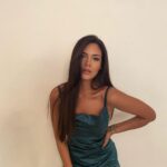 Esha Gupta Instagram - Dedicated to my tan