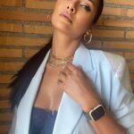 Esha Gupta Instagram -