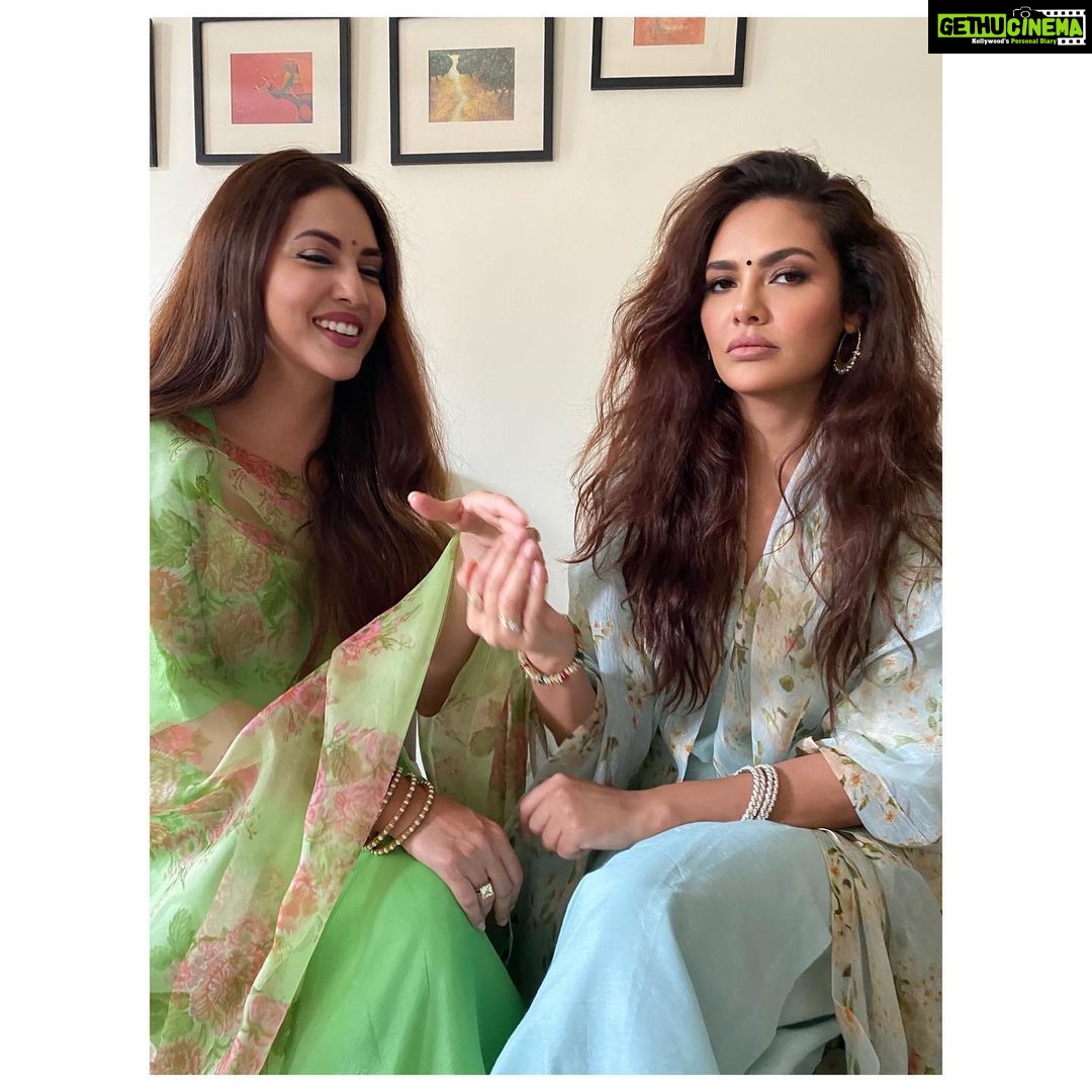 Esha Gupta Instagram - Happy birthday you beautiful person.. so glad over the years you learned how to open your eyes and I learned how to smile. I pray you always stay happy. I love you so much, blessed to have you♾
