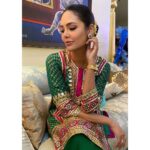 Esha Gupta Instagram - Blessed to be together this #bhaidooj ♥️