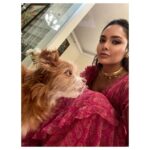 Esha Gupta Instagram - Diwali with my favs ♥️🪔 @ridhimehraofficial