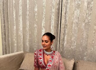 Esha Gupta Instagram - Diwaliiiiii Jewels @shyamlalbros Outfit @ridhimehraofficial
