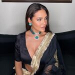 Esha Gupta Instagram - धनत्रयोदशी 🪔 Outfit @ranianofficial Jewels @amarisbyprernarajpal