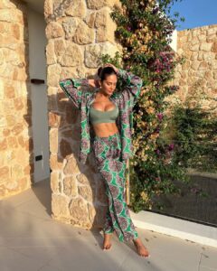 Esha Gupta Instagram - Island girl Formentera, Islas Baleares, Spain