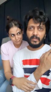 Genelia D'Souza Instagram - “I don’t necessarily call this crazy
I call it happiness with benefits”- @riteishd 

Be happy 
Live Life 💚💚💚

#reelkarofeelkaro