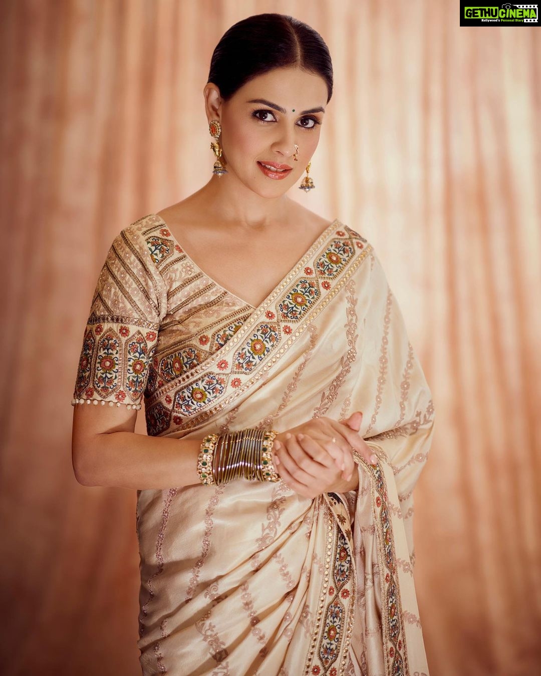 Genelia D'Souza Instagram - A woman’s best jewellery is her shyness or her nose-ring #inlovewithnoserings Saree @jjvalaya Jewelry @narayanjewels Makeup @beautybyaudreysangma Hair @jyoti_love13 @kromakaysalon Styling @who_wore_what_when Photographer @rohnpingalay