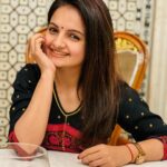 Giaa Manek, wallpaper, hindi, black dress