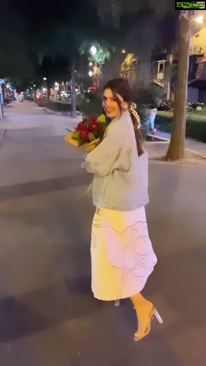 Hansika Motwani Instagram - 🫶🏻