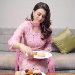 Hansika Motwani Instagram – What does your festive checklists look like? 👀
I have finally ticked marked everything on my list, all thanks to these stunning Glamtubes by @havells__india… ✔️😀
The seamless lighting enhances my home, and the decorative Glamtubes look like a piece of art on the walls. My home’s Glamour Quotient is indeed up! ✨

This festive season add the glamour your home deserves by bringing home Havells Glamtubes #GlamourComesHome 

 #HavellsGlamtubes #HarTyoharHavellsKeSath #Diwali2022
@inca.india @themadinfluence