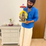 Harish Kalyan Instagram – Yes he is Home😍
Happy Vinayagar Chathurthi to one & all. To many auspicious beginnings ❤️🙏 

#vinayagarchathurthi