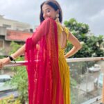 Helly Shah Instagram - 🙂 Outfit ~ @lapink_by_knareshkumar