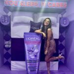 Helly Shah Instagram - #collab Hyaluronic acid for your hair?? Yes you heard it right 😍 Introducing the future of haircare in india . The new Loreal Paris Hyaluron Moisture Range . I was super thrilled to be at the launch of this amazing new Hyaluron moisture Range . I can’t pick which one is my favourite because I absolutely loved all of them . Go experience this scientific breakthrough ingredient, Hyaluronic acid , now for hair . @lorealparis #HydrateWithHyaluron #72HrHydration