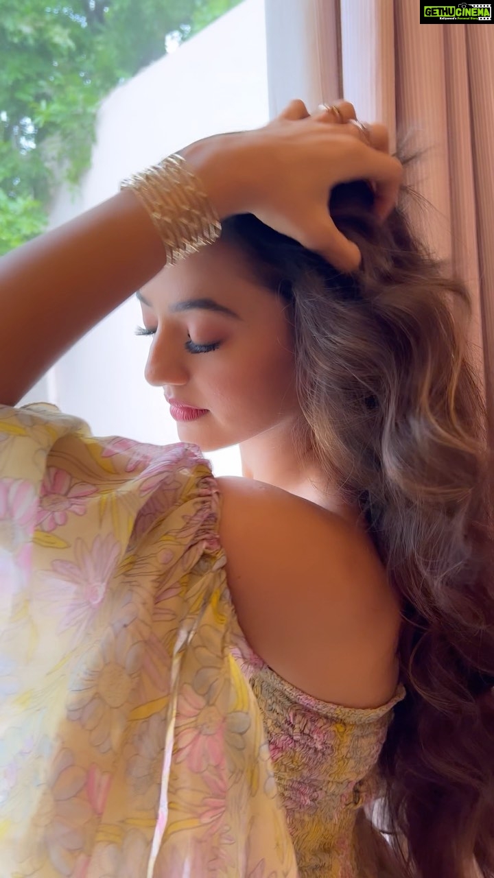 Helly Shah Instagram - Specially for this audio ✨