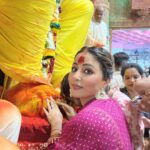 Hina Khan Instagram – The happiness/contentment after an amazing darshan at #lalbaughcharaja..