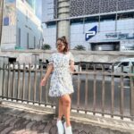 Hina Khan Instagram - Oh darling, I am a soft lover and a wild wanderer.. #wanderlust #thailandtravel #wanderer #globetrotter #travelphotography