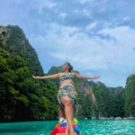 Hina Khan Instagram – Nature is therapeutic..Wherever you go becomes a part of you somehow.. 
Have taken a little and left a little at #PhiPhi #phiphiisland #wanderer #traveler