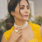 Hina Khan Instagram - Sunshine 🌞 . . . . Neckpiece @prerto Ring @razwada.jewels Footwear @londonrag_in
