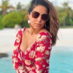 Hina Khan Instagram – Catch the glimpse!