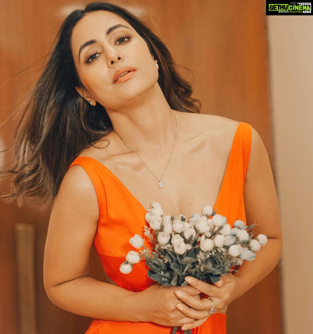 Hina Khan Instagram - Can you see it in my eyes, yes, I am a mess.. HOT MESS 🔥