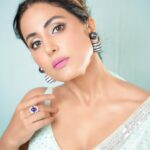 Hina Khan Instagram -