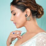Hina Khan Instagram -